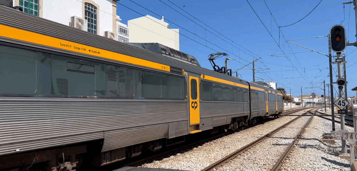 Linha do Algarve passa a utilizar comboios elétricos